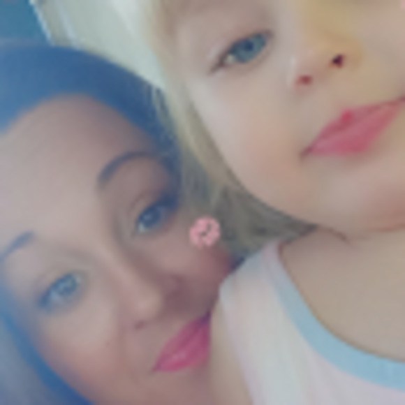 Meet your Posher, Amber - Picture 1 of 1